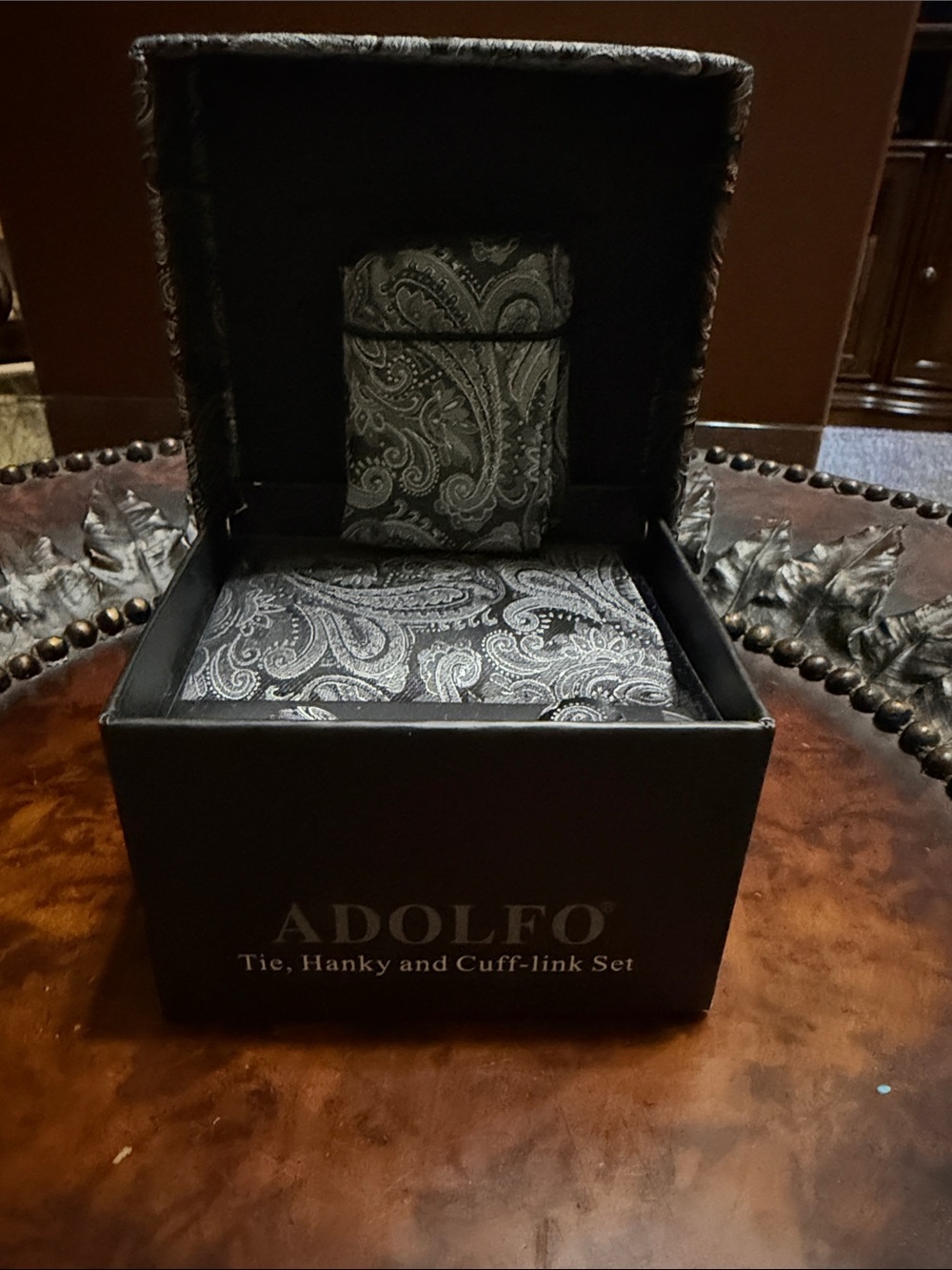 Adolfo Silver Paisley Tie, Pocket Square & Cufflink Set - Gift Boxed Set